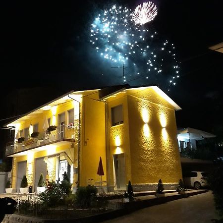 Bed And Breakfast Lo Scrigno Polinago 외부 사진